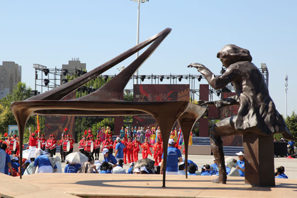 營(yíng)口攝影作品欣賞：演奏——孟煒